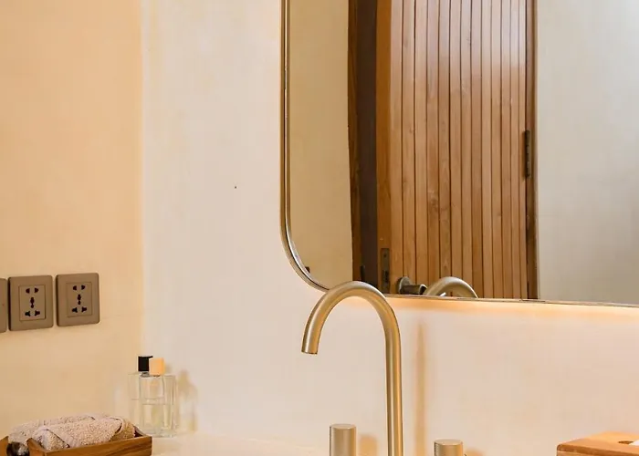 Luxury 2-bedroom With Private Pool In Villa *