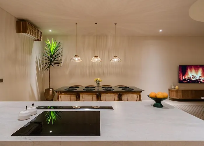 Luxury 2-bedroom With Private Pool In Villa *